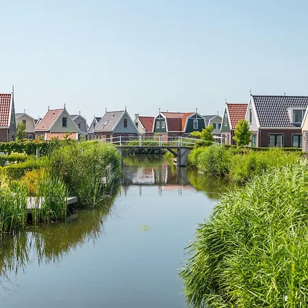 בית נופש With Sauna Near Amsterdam *